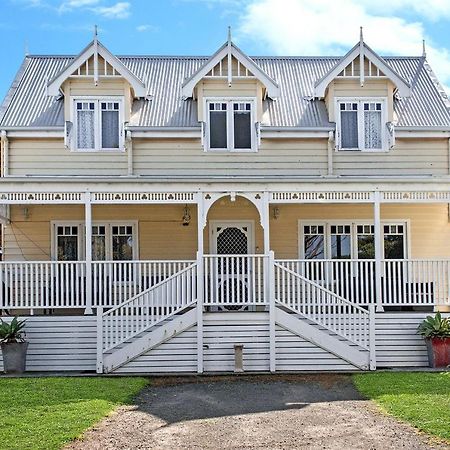 Dunes - Elegant Beach Villa With Huge Heated Swim Spa Port Fairy Exterior foto