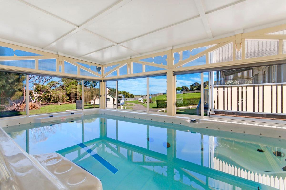 Dunes - Elegant Beach Villa With Huge Heated Swim Spa Port Fairy Exterior foto