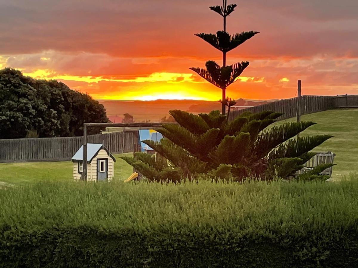 Dunes - Elegant Beach Villa With Huge Heated Swim Spa Port Fairy Exterior foto