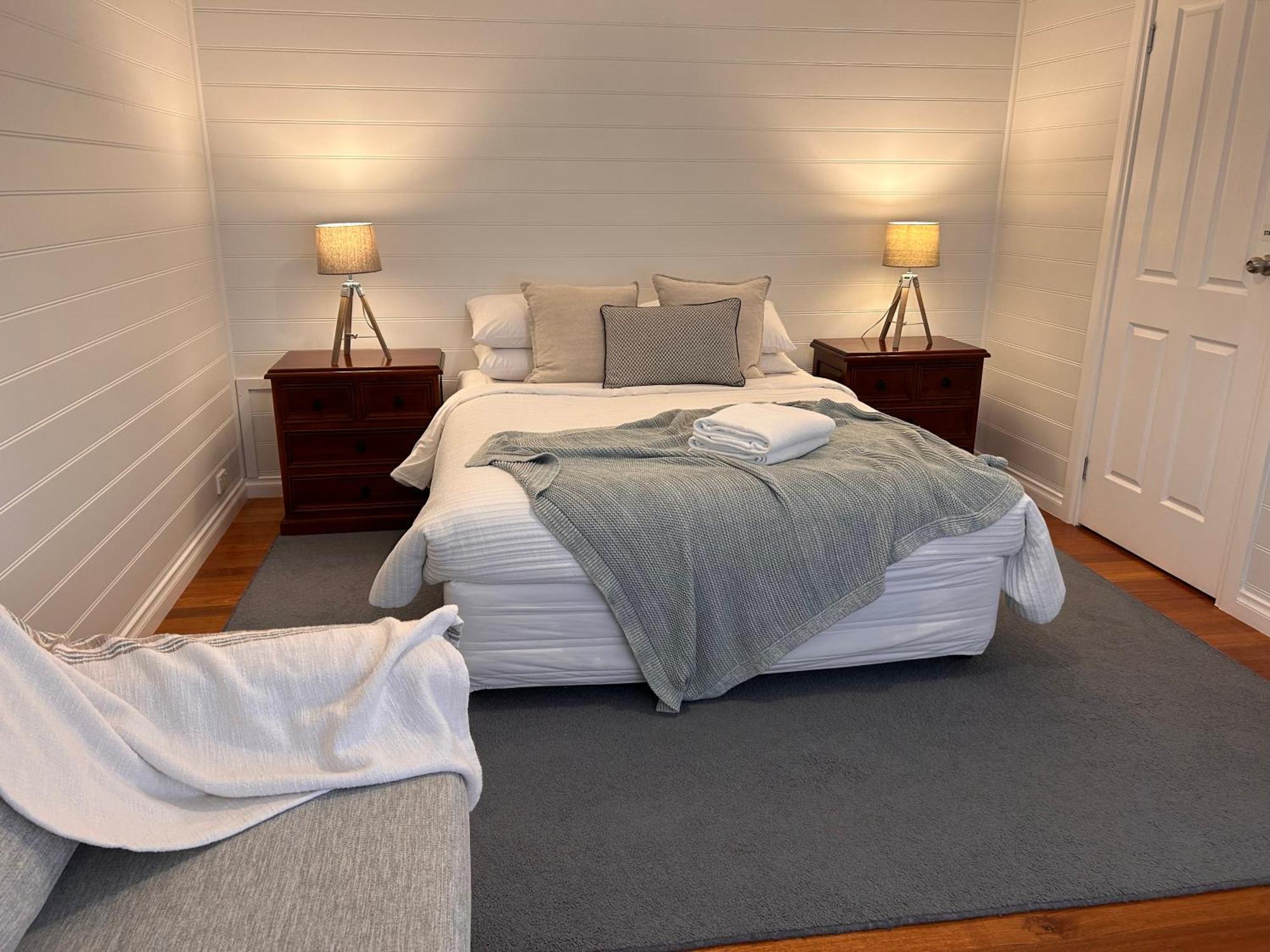 Dunes - Elegant Beach Villa With Huge Heated Swim Spa Port Fairy Exterior foto